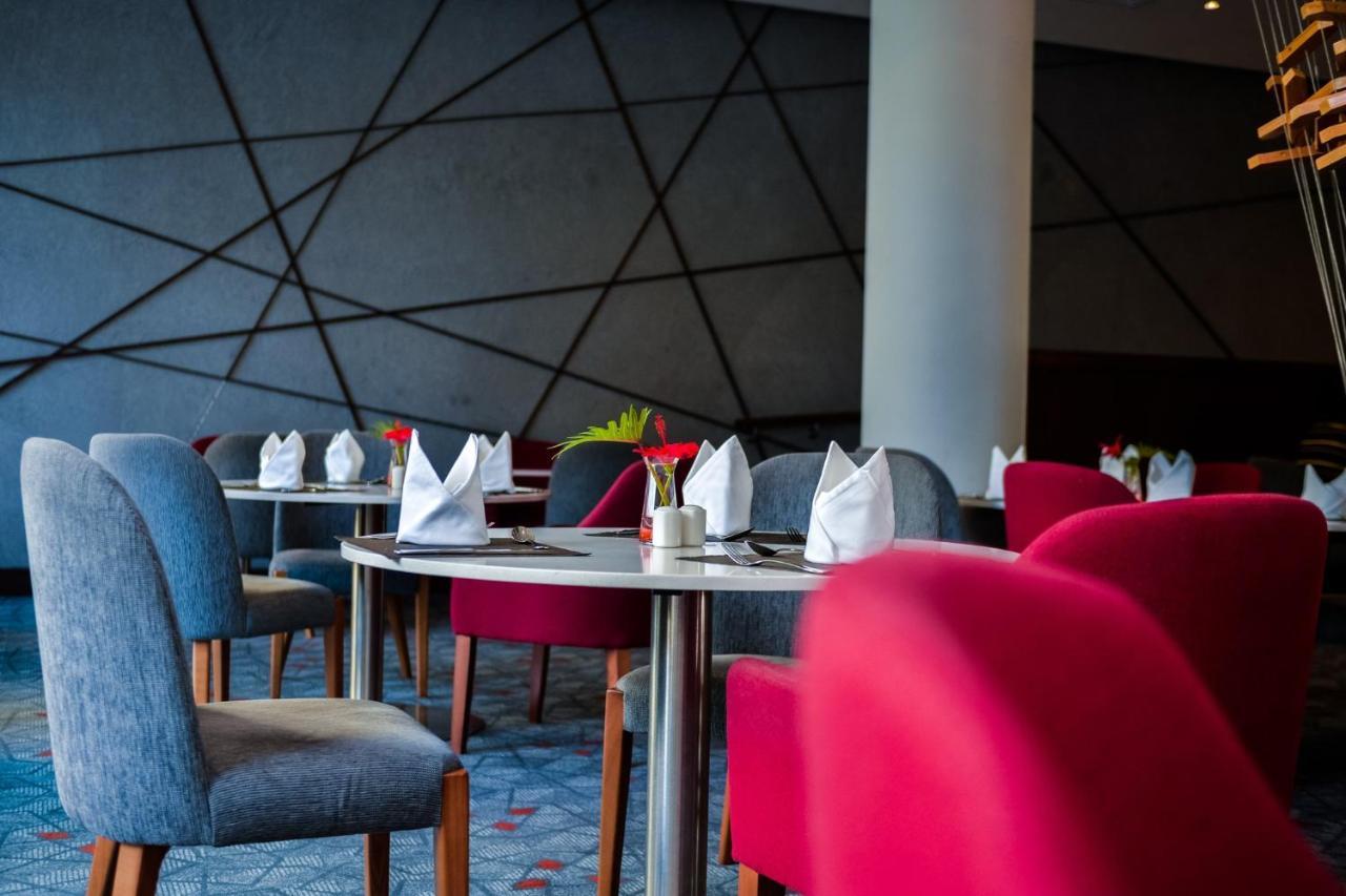 Отель Crowne Plaza - Dar Es Salaam By Ihg Экстерьер фото
