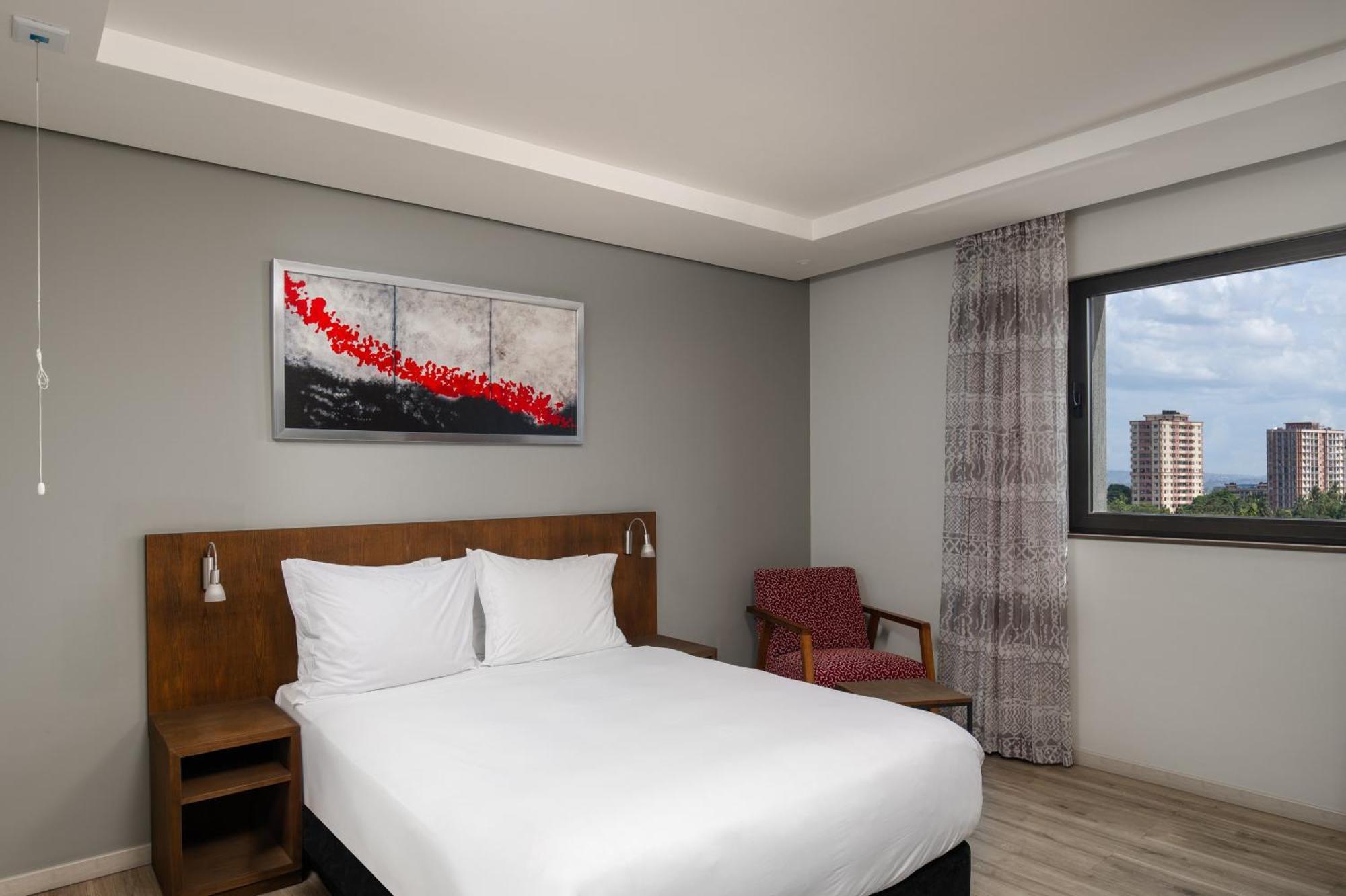 Отель Crowne Plaza - Dar Es Salaam By Ihg Экстерьер фото