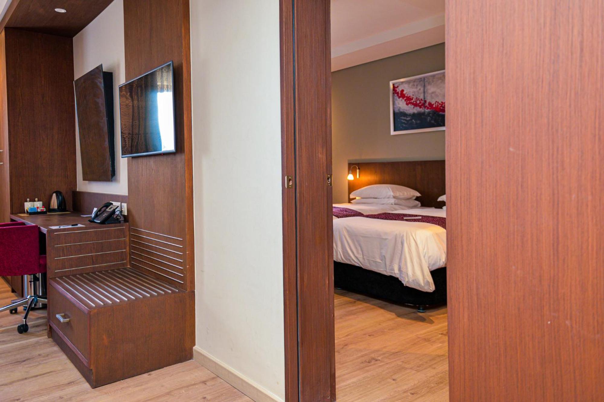 Отель Crowne Plaza - Dar Es Salaam By Ihg Экстерьер фото