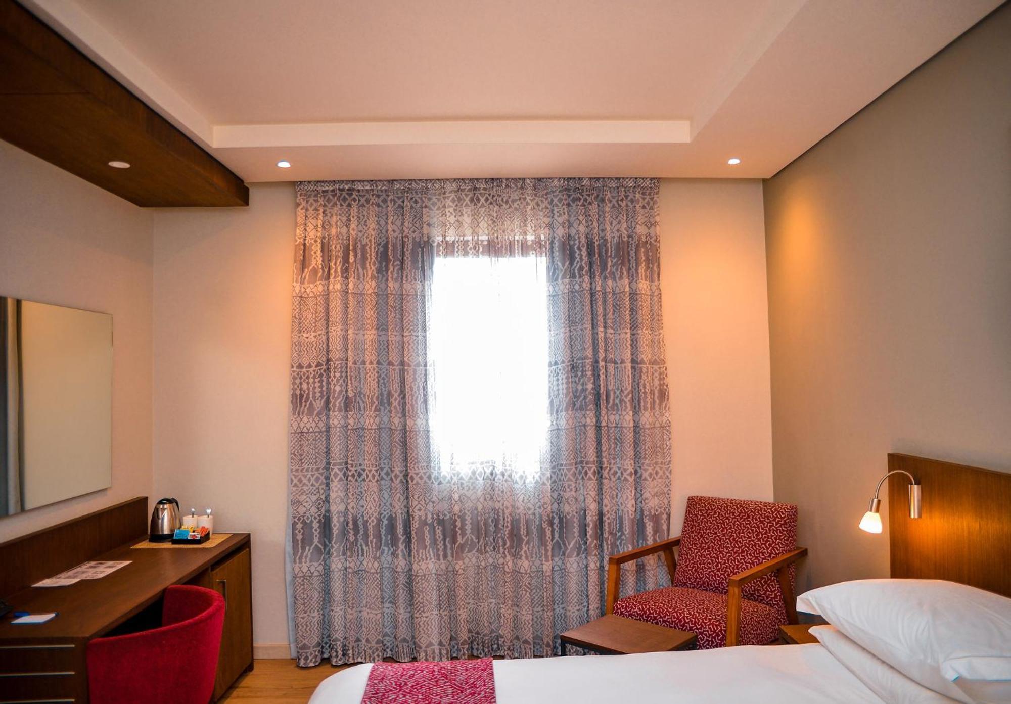 Отель Crowne Plaza - Dar Es Salaam By Ihg Экстерьер фото